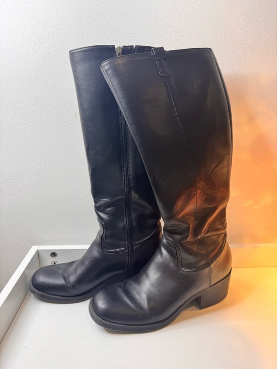 Marc Fisher Shoes - Flight attendant Classic Black Leather Knee-High Boots